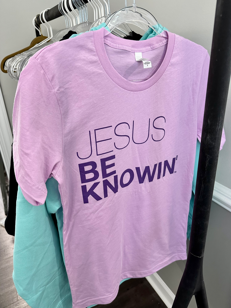 Jesus Be Knowin' | Lilac + Purple Print Tee